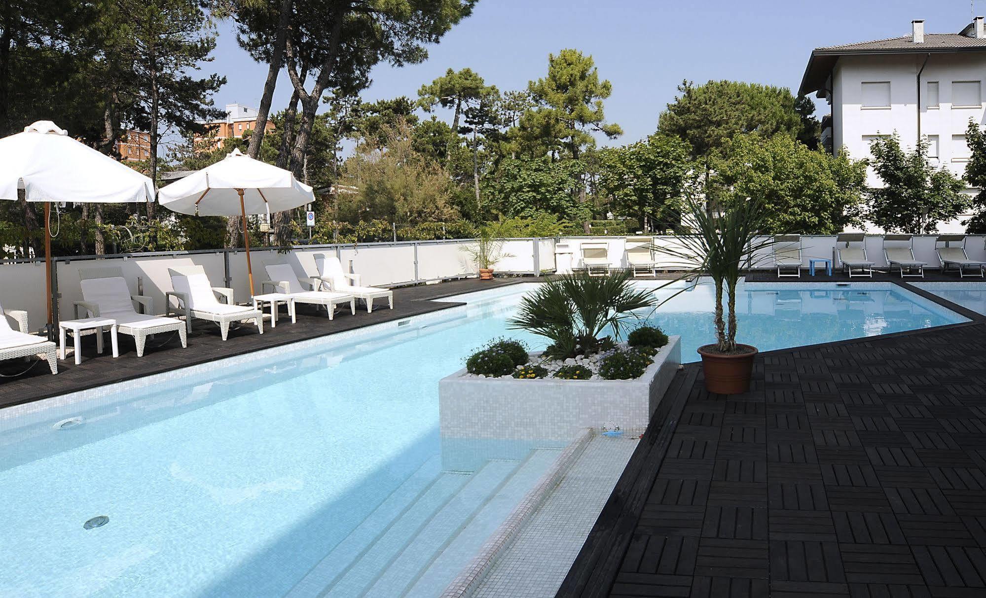 Hotel Rex Lignano Sabbiadoro Zewnętrze zdjęcie